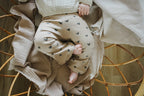 flared babylegging handgemaakt comfortabel baby broekje