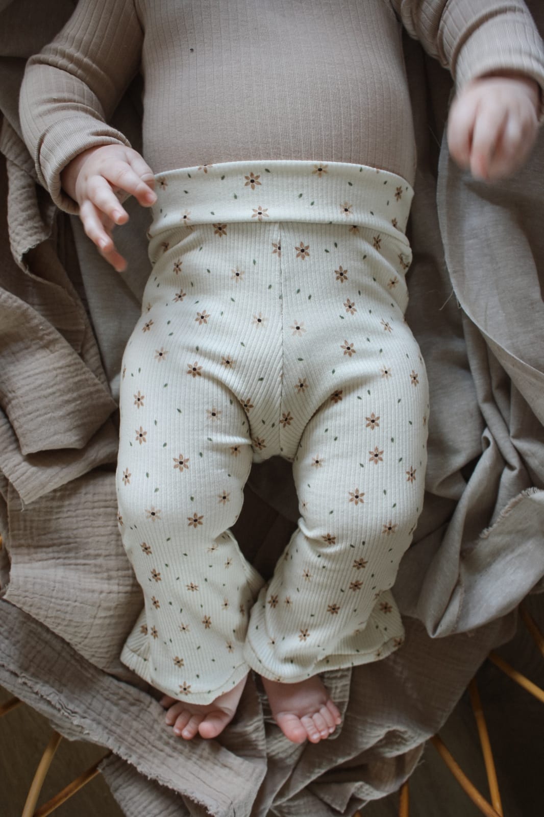 zachte flared babylegging voor baby van veilige OEKO-TEX stof