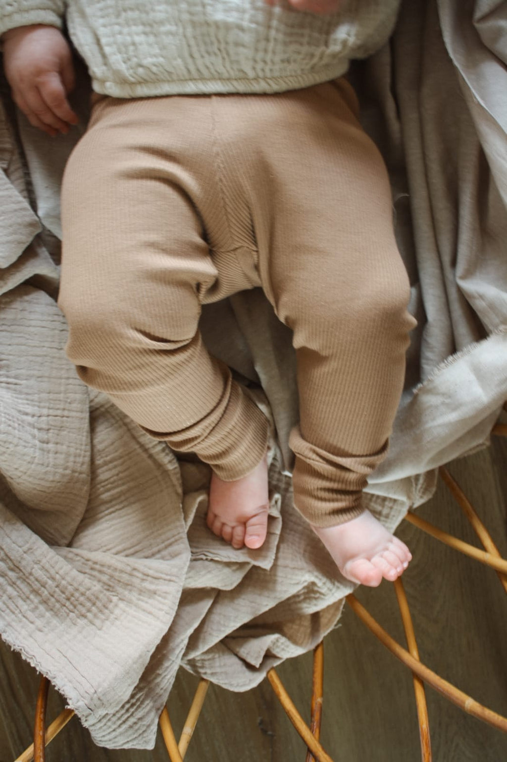 handgemaakte baby legging van zachte OEKO-TEX stof