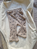 Flared legging | beige hartjes