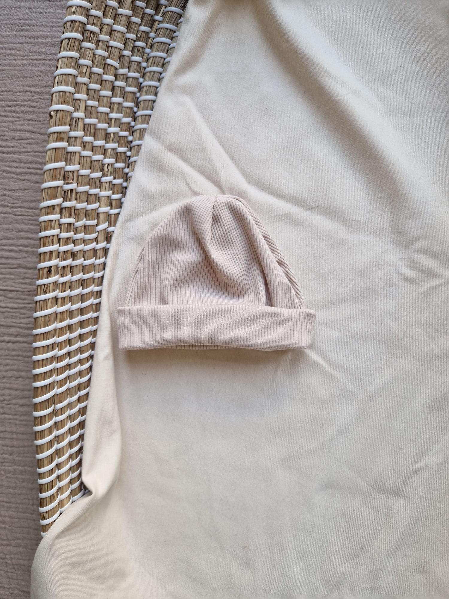 Babymutsje rib | beige