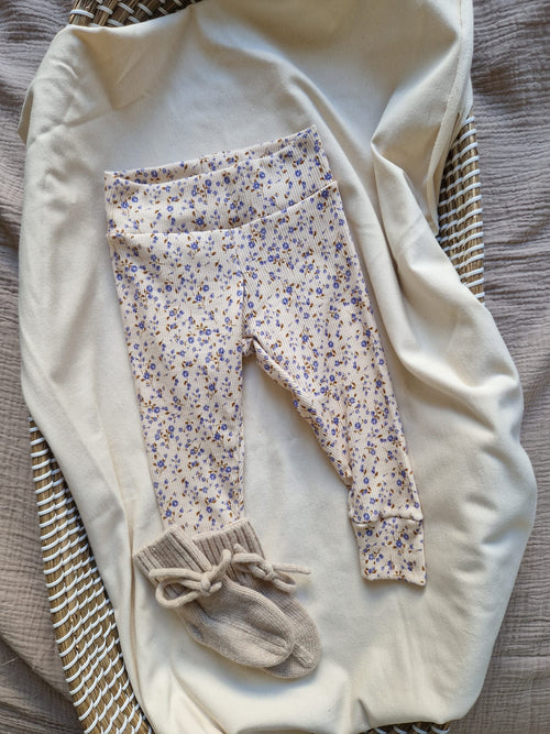 Broekje rib | blauwe bloemen