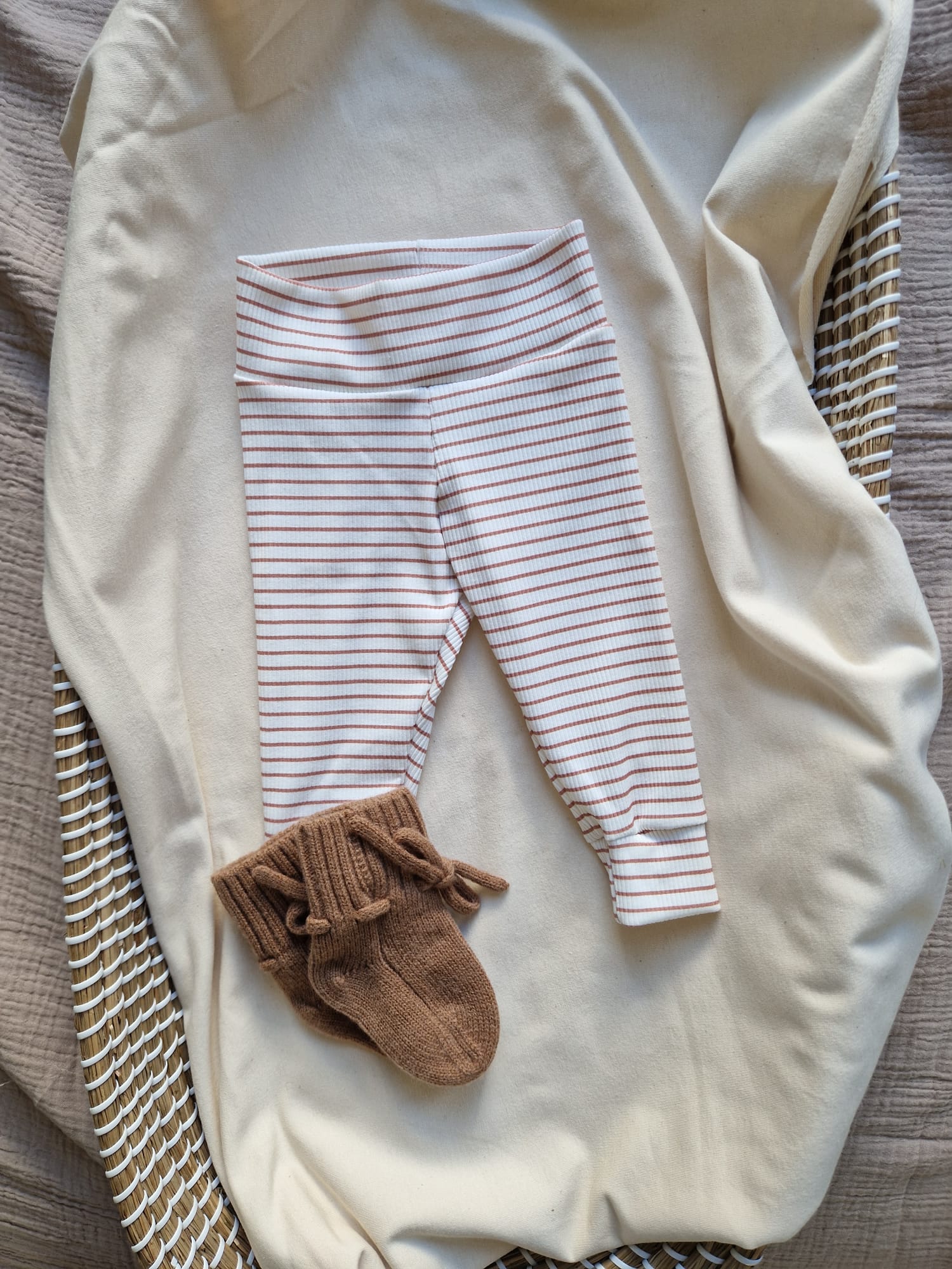 Broekje rib | streep roest