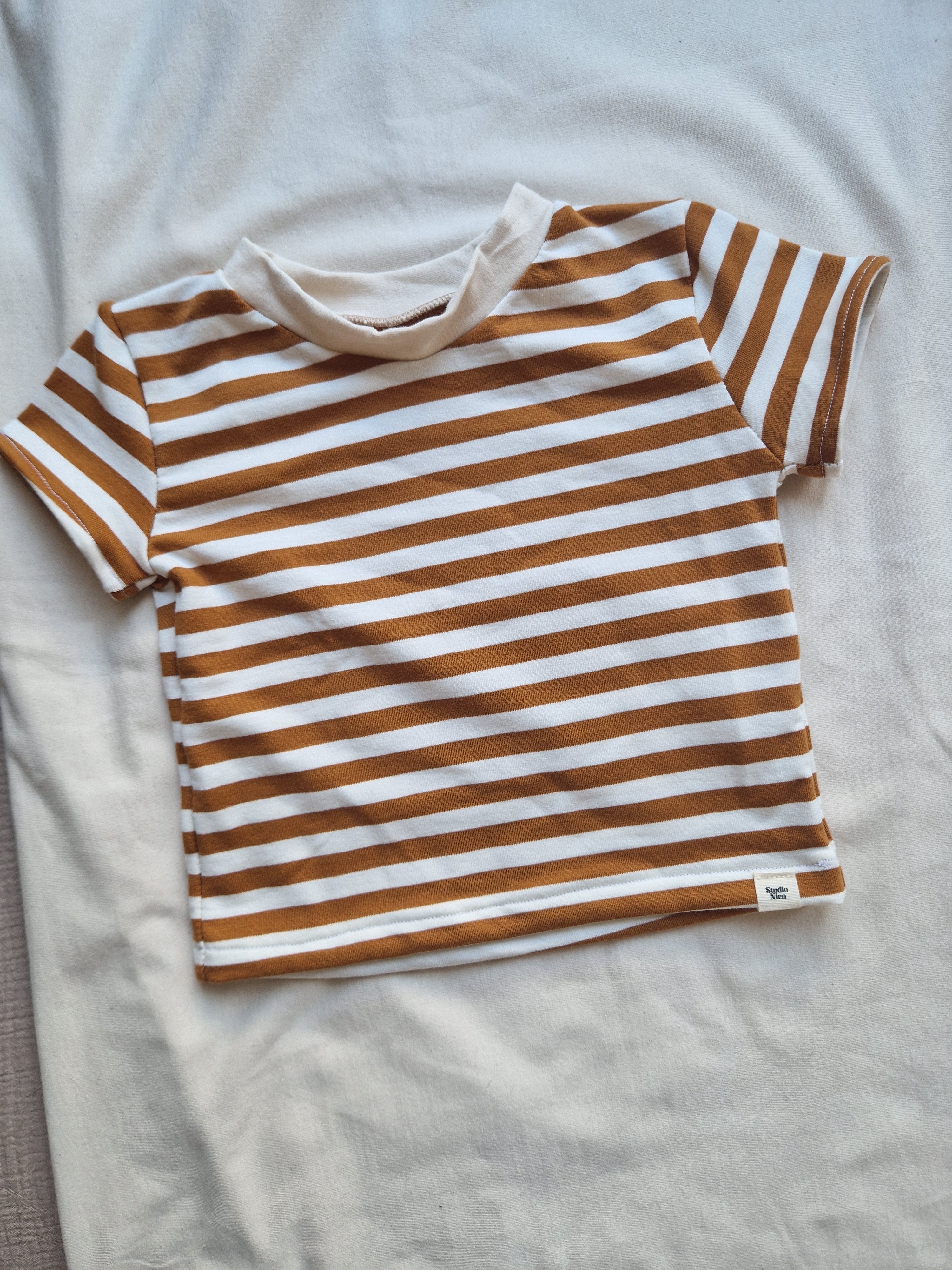 T-shirt | Strepen oranje